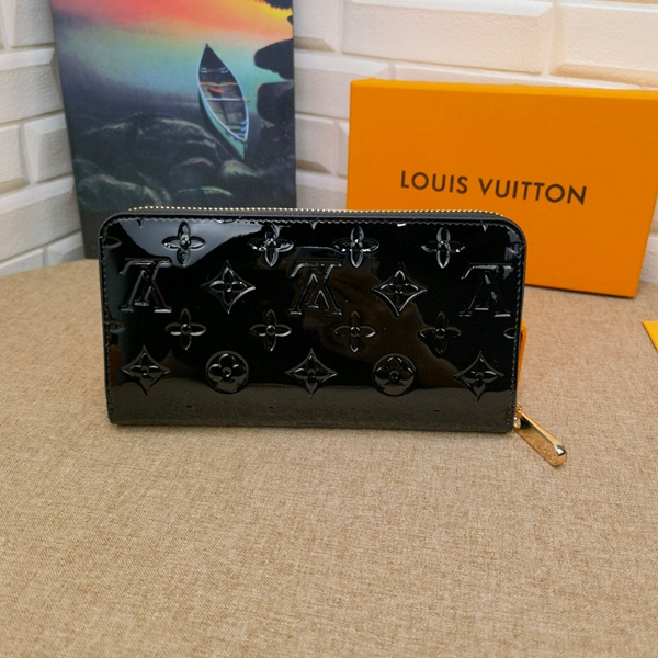 LVコピーウォレット正面デザイン